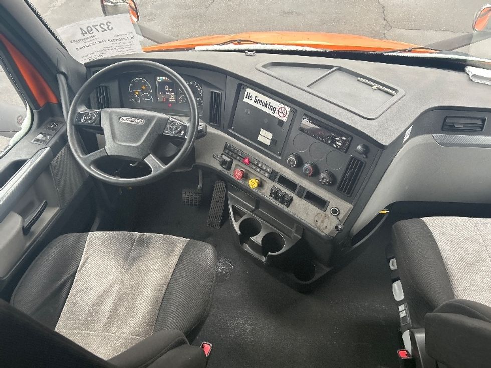 Sleeper Tractor-Heavy Duty Tractors-Freightliner-2019-T11664ST-Plymouth-MI-344,195\n\t\tmiles-$ 56,750 - Image 12