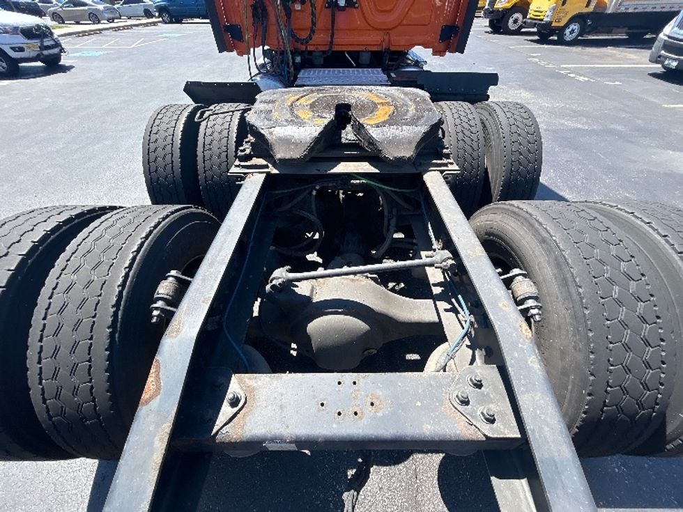 Sleeper Tractor-Heavy Duty Tractors-Freightliner-2019-T11664ST-Swedesboro-NJ-352,853\n\t\tmiles-$ 60,250 - Image 6