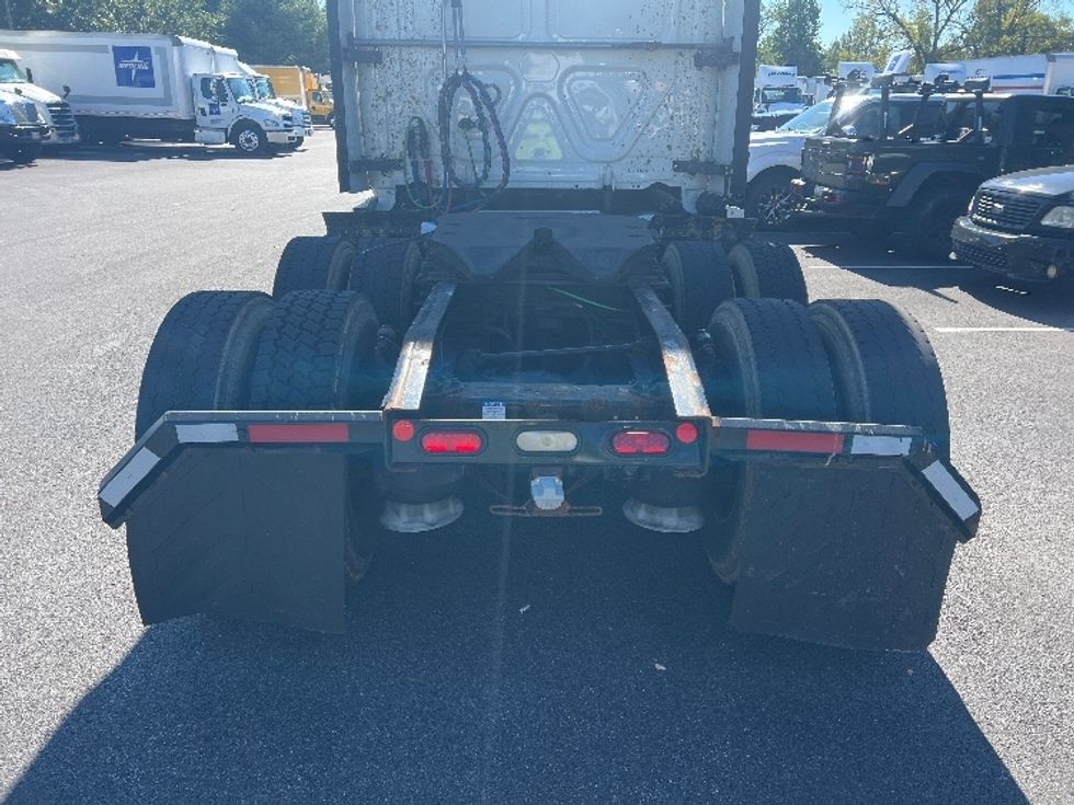 Sleeper Tractor-Heavy Duty Tractors-Freightliner-2019-T12664ST-Belcamp-MD-432,186\n\t\tmiles-$ 62,750 - Image 6