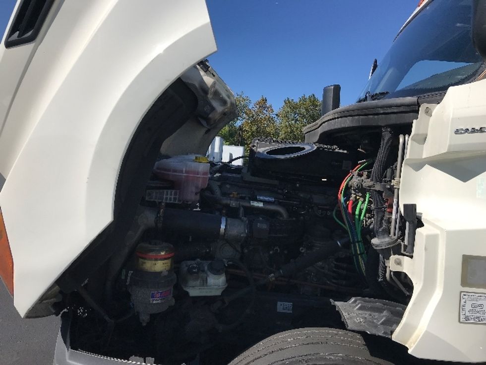 Sleeper Tractor-Heavy Duty Tractors-Freightliner-2019-T12664ST-Bensalem-PA-964,263\n\t\tmiles-$ 29,500 - Image 21