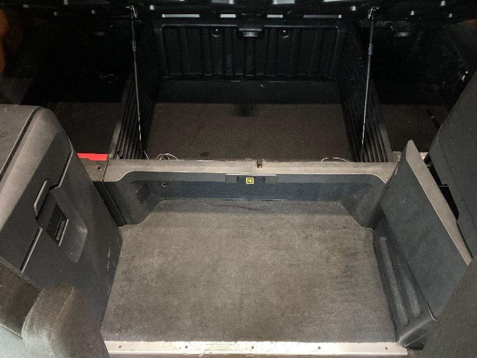 Sleeper Tractor-Heavy Duty Tractors-Freightliner-2019-T12664ST-Binghamton-NY-617,438\n\t\tmiles-$ 51,500 - Image 17