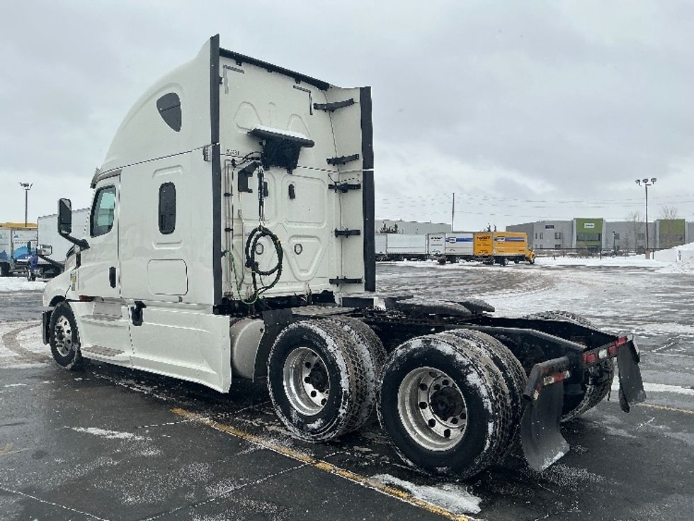 Sleeper Tractor-Heavy Duty Tractors-Freightliner-2019-T12664ST-Cambridge-ON-1,060,872\n\t\tkm-$ 57,250 - Image 5