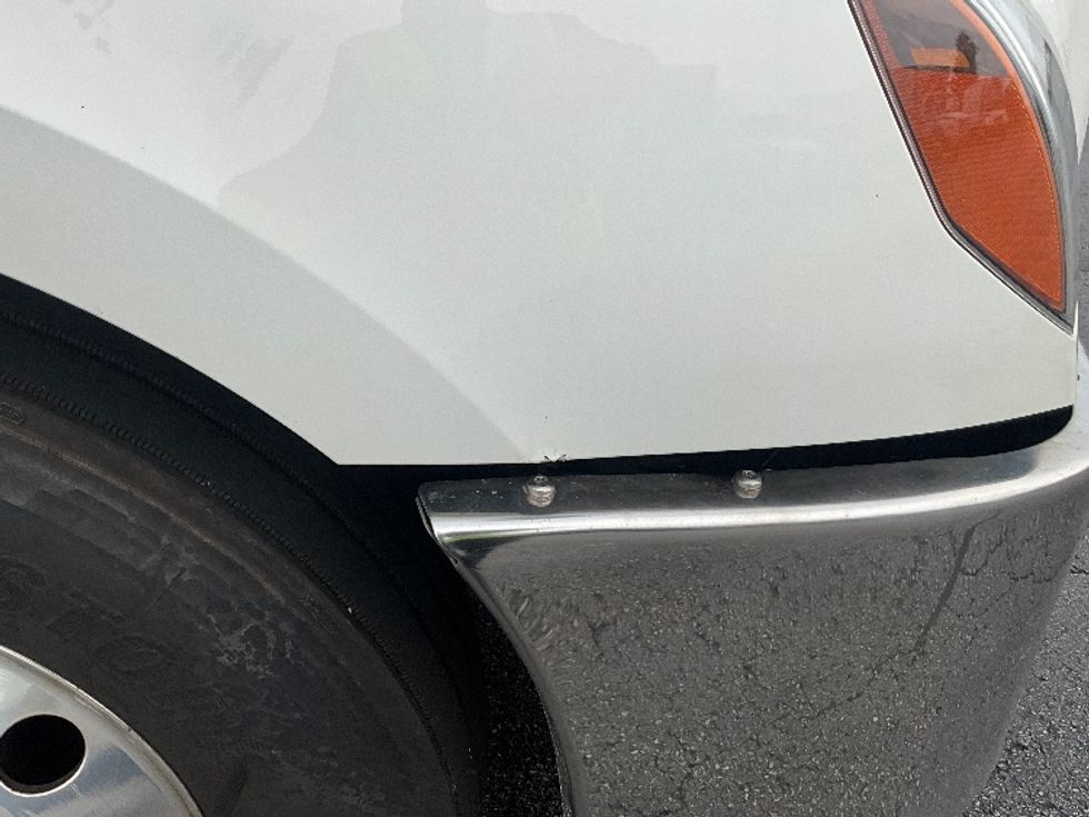 Sleeper Tractor-Heavy Duty Tractors-Freightliner-2019-T12664ST-Cambridge-ON-1,079,420\n\t\tkm-$ 67,250 - Image 25