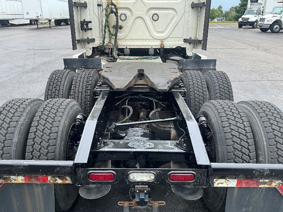 Sleeper Tractor-Heavy Duty Tractors-Freightliner-2019-T12664ST-Cambridge-ON-1,079,420\n\t\tkm-$ 67,250 - Image 6