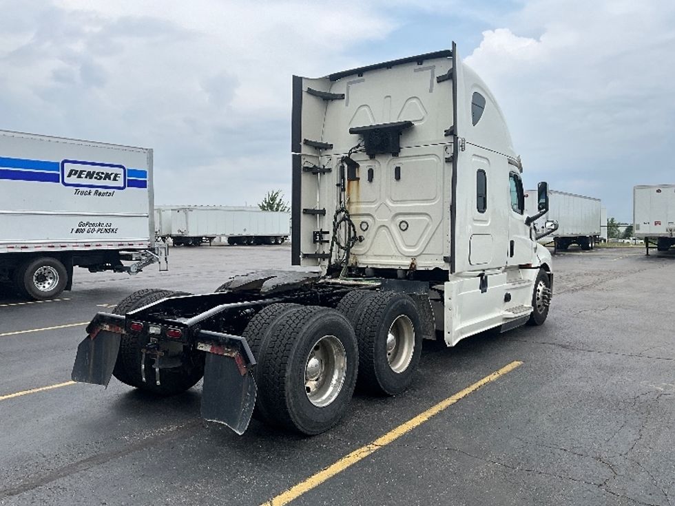 Sleeper Tractor-Heavy Duty Tractors-Freightliner-2019-T12664ST-Cambridge-ON-1,079,420\n\t\tkm-$ 67,250 - Image 7