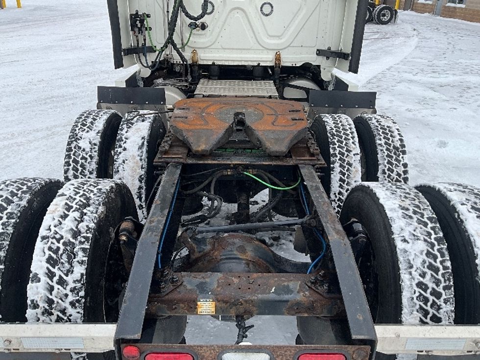 Sleeper Tractor-Heavy Duty Tractors-Freightliner-2019-T12664ST-Cambridge-ON-1,089,237\n\t\tkm-$ 56,000 - Image 6