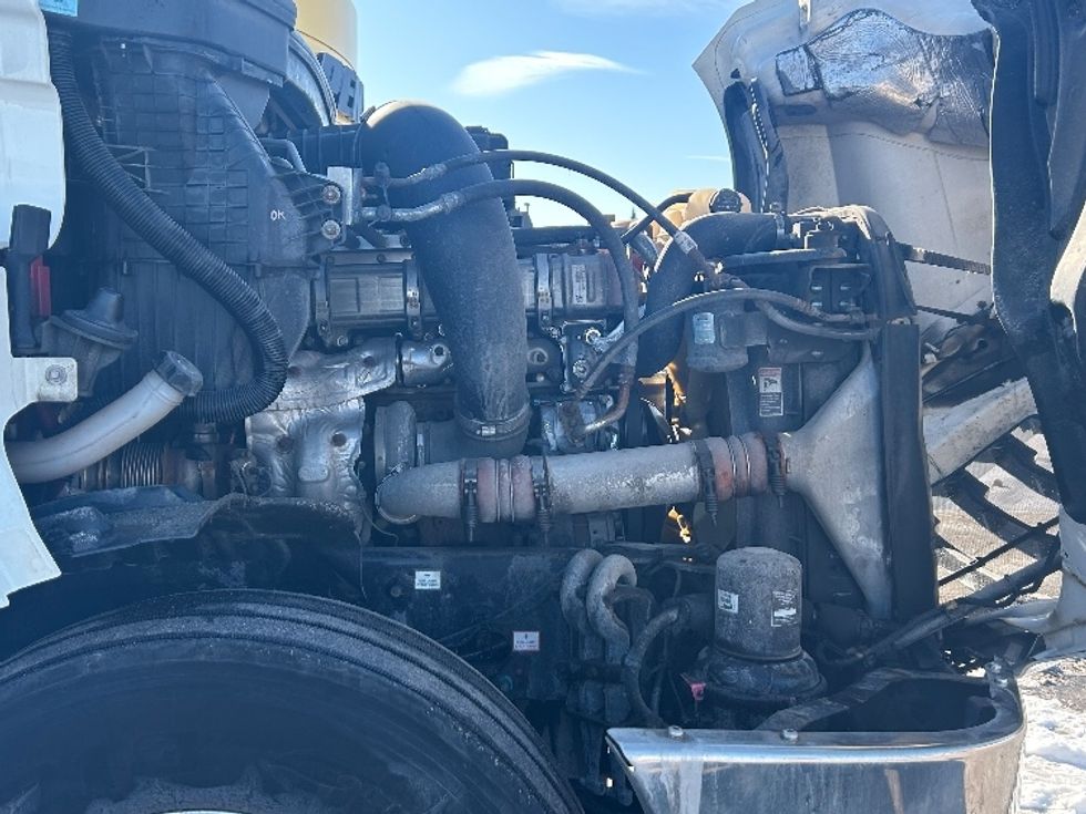 Sleeper Tractor-Heavy Duty Tractors-Freightliner-2019-T12664ST-Cambridge-ON-1,090,449\n\t\tkm-$ 56,000 - Image 20