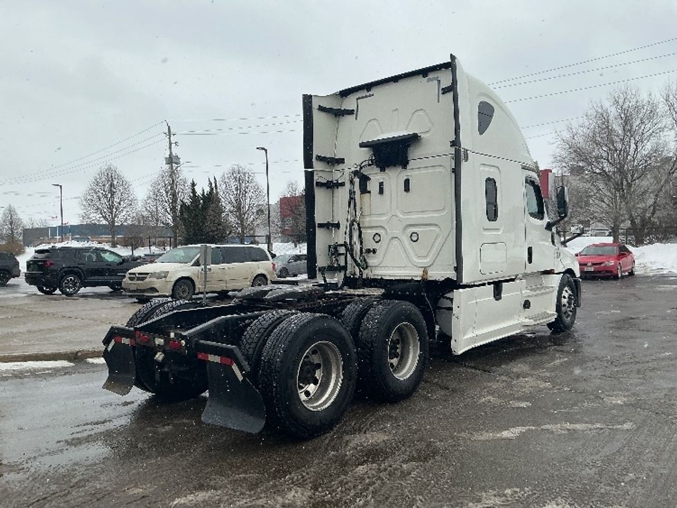 Sleeper Tractor-Heavy Duty Tractors-Freightliner-2019-T12664ST-Cambridge-ON-1,097,764\n\t\tkm-$ 55,500 - Image 7
