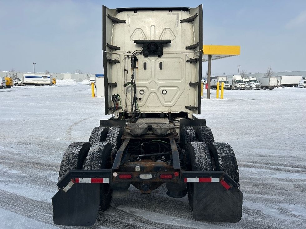 Sleeper Tractor-Heavy Duty Tractors-Freightliner-2019-T12664ST-Cambridge-ON-1,156,119\n\t\tkm-$ 51,750 - Image 6