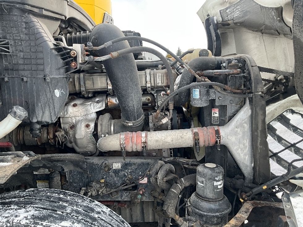 Sleeper Tractor-Heavy Duty Tractors-Freightliner-2019-T12664ST-Cambridge-ON-877,794\n\t\tkm-$ 66,000 - Image 20