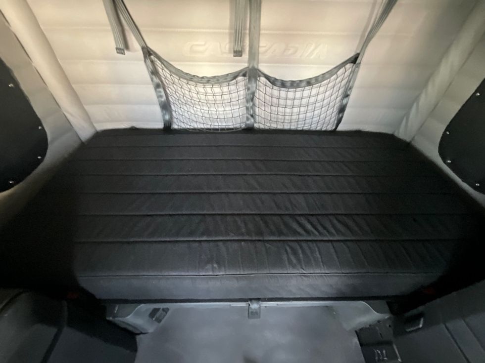 Sleeper Tractor-Heavy Duty Tractors-Freightliner-2019-T12664ST-Cambridge-ON-918,203\n\t\tkm-$ 64,500 - Image 17