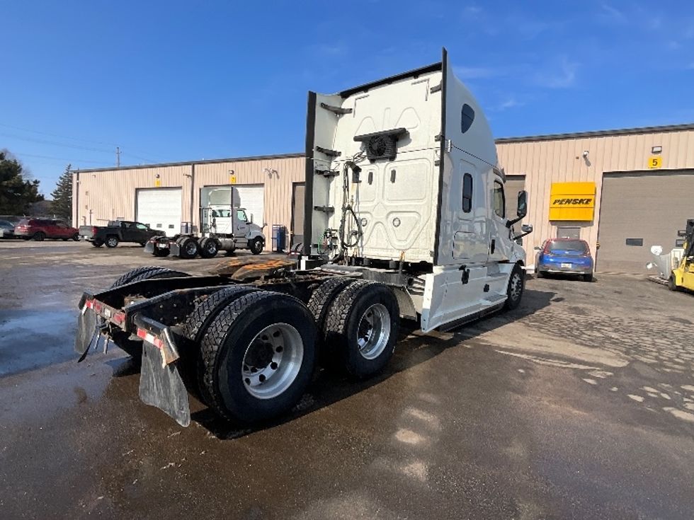 Sleeper Tractor-Heavy Duty Tractors-Freightliner-2019-T12664ST-Cambridge-ON-949,610\n\t\tkm-$ 62,750 - Image 7