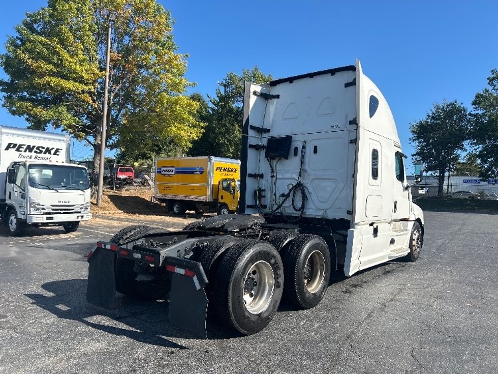 Sleeper Tractor-Heavy Duty Tractors-Freightliner-2019-T12664ST-Charlotte-NC-691,150\n\t\tmiles-$ 48,000 - Image 7