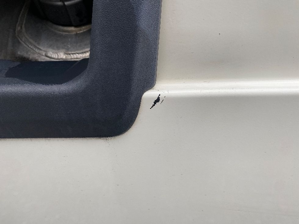 Sleeper Tractor-Heavy Duty Tractors-Freightliner-2019-T12664ST-Cleveland-TN-322,419\n\t\tmiles-$ 71,000 - Image 26