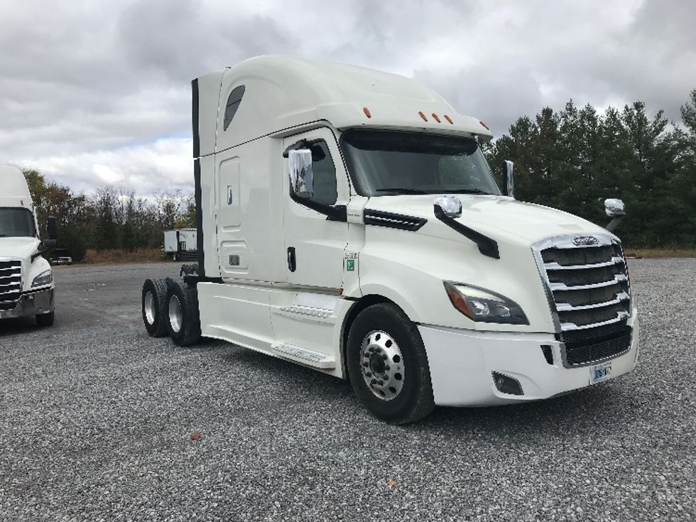 Your Next Used 2019 Freightliner T12664ST, 231139, Is For Sale And