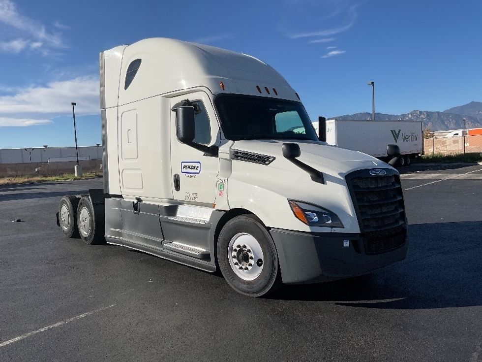 Your Next Used 2019 Freightliner T12664ST, 222483, Is For Sale And