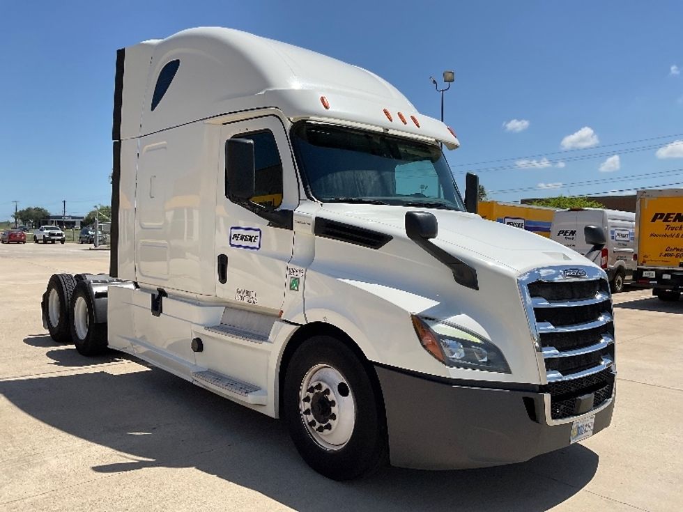 Your Next Used 2019 Freightliner T12664ST, 326516, Is For Sale And