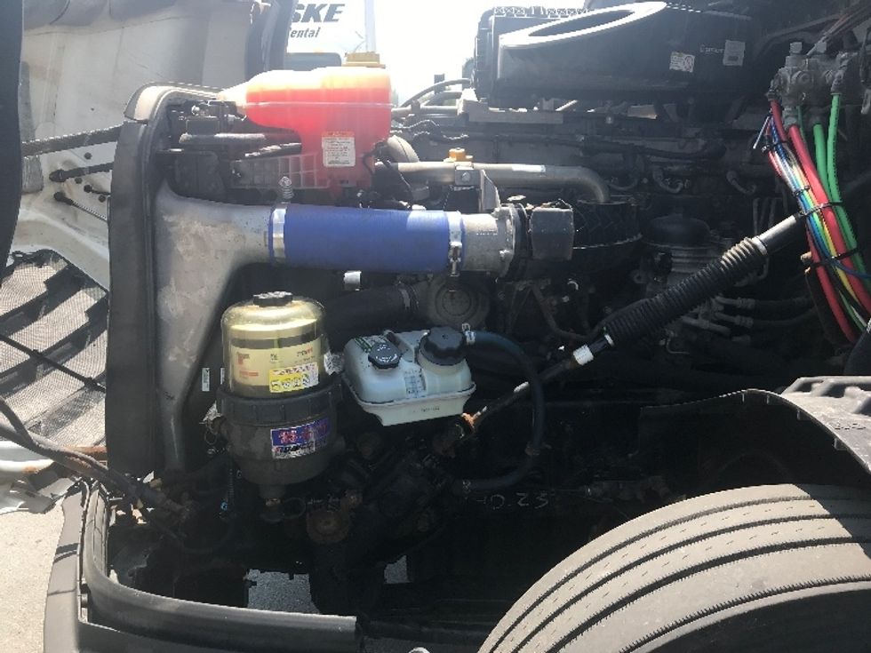 Sleeper Tractor-Heavy Duty Tractors-Freightliner-2019-T12664ST-Dartmouth-NS-628,090\n\t\tkm-$ 79,000 - Image 21