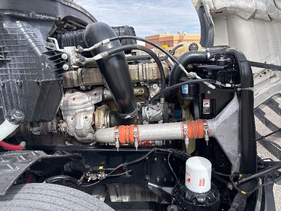 Sleeper Tractor-Heavy Duty Tractors-Freightliner-2019-T12664ST-El Paso-TX-475,408\n\t\tmiles-$ 66,000 - Image 20