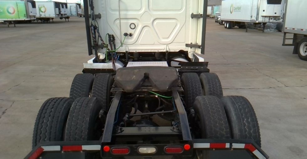 Sleeper Tractor-Heavy Duty Tractors-Freightliner-2019-T12664ST-Forrest City-AR-536,268\n\t\tmiles-$ 51,000 - Image 6