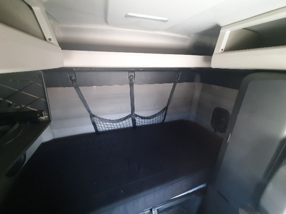 Sleeper Tractor-Heavy Duty Tractors-Freightliner-2019-T12664ST-Fort Worth-TX-193,703\n\t\tmiles-$ 83,000 - Image 16