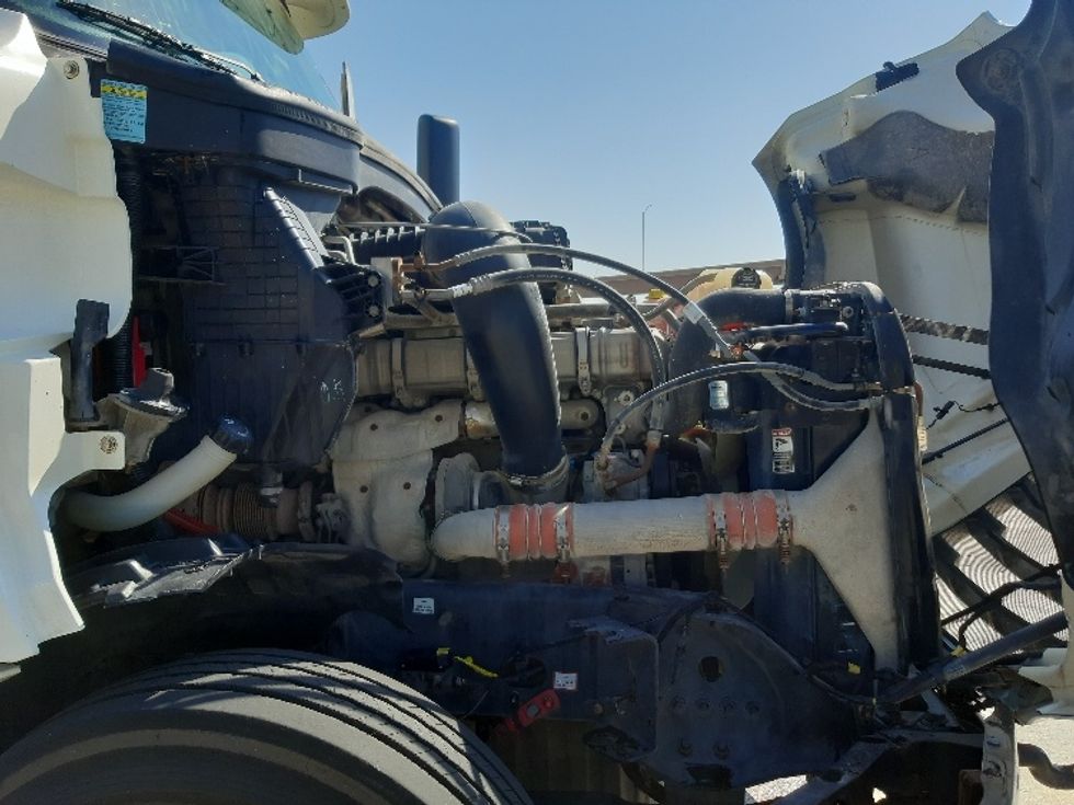 Sleeper Tractor-Heavy Duty Tractors-Freightliner-2019-T12664ST-Fort Worth-TX-193,703\n\t\tmiles-$ 83,000 - Image 20