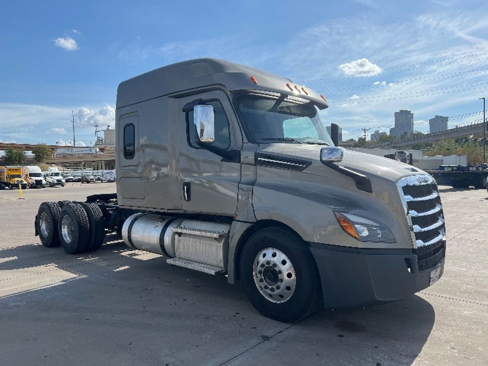 Your Next Used 2019 Freightliner T12664ST, 254369, Is For Sale And
