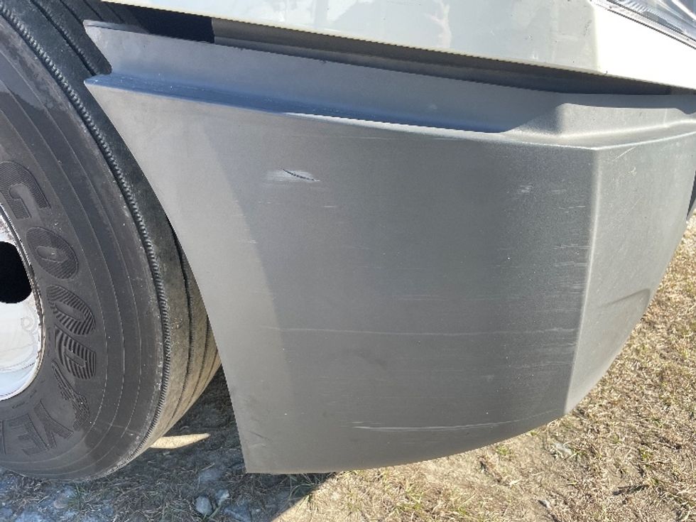 Sleeper Tractor-Heavy Duty Tractors-Freightliner-2019-T12664ST-Garden City-GA-650,705\n\t\tmiles-$ 44,000 - Image 20