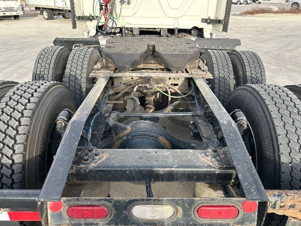 Sleeper Tractor-Heavy Duty Tractors-Freightliner-2019-T12664ST-Greeley-CO-523,297\n\t\tmiles-$ 59,250 - Image 6