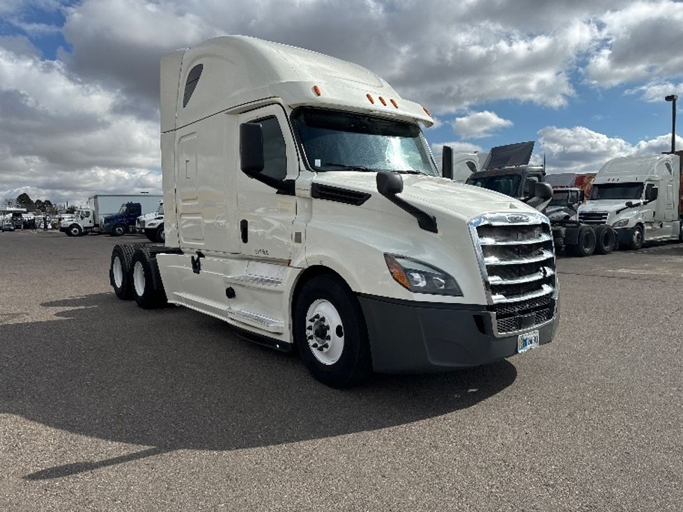 Your Next Used 2019 Freightliner T12664ST, 324824, Is For Sale And