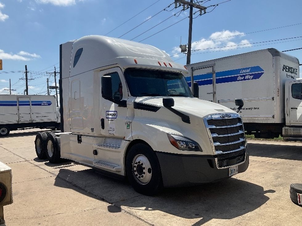 Your Next Used 2019 Freightliner T12664ST, 235139, Is For Sale And