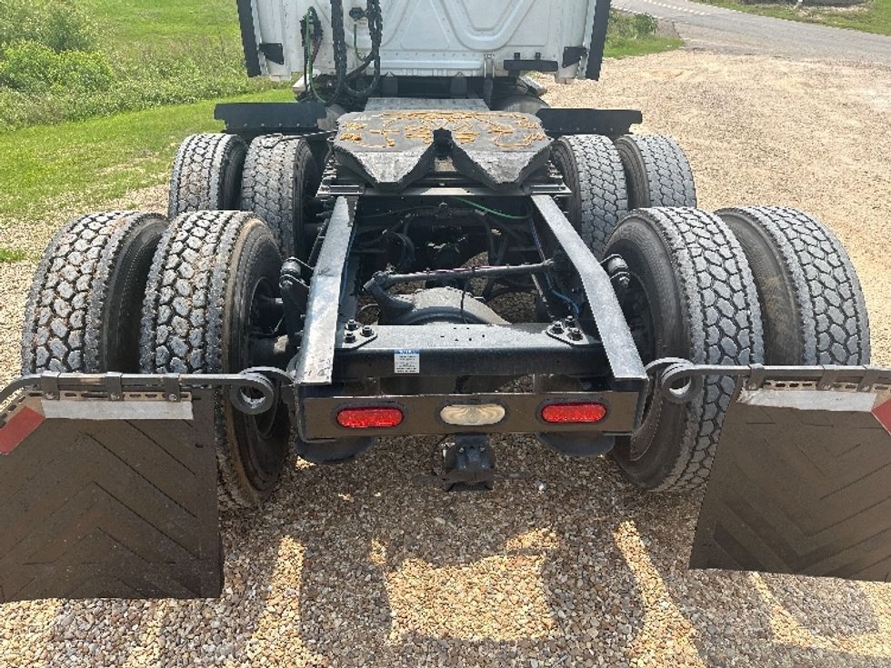 2019 Freightliner T12664ST Sleeper Tractor