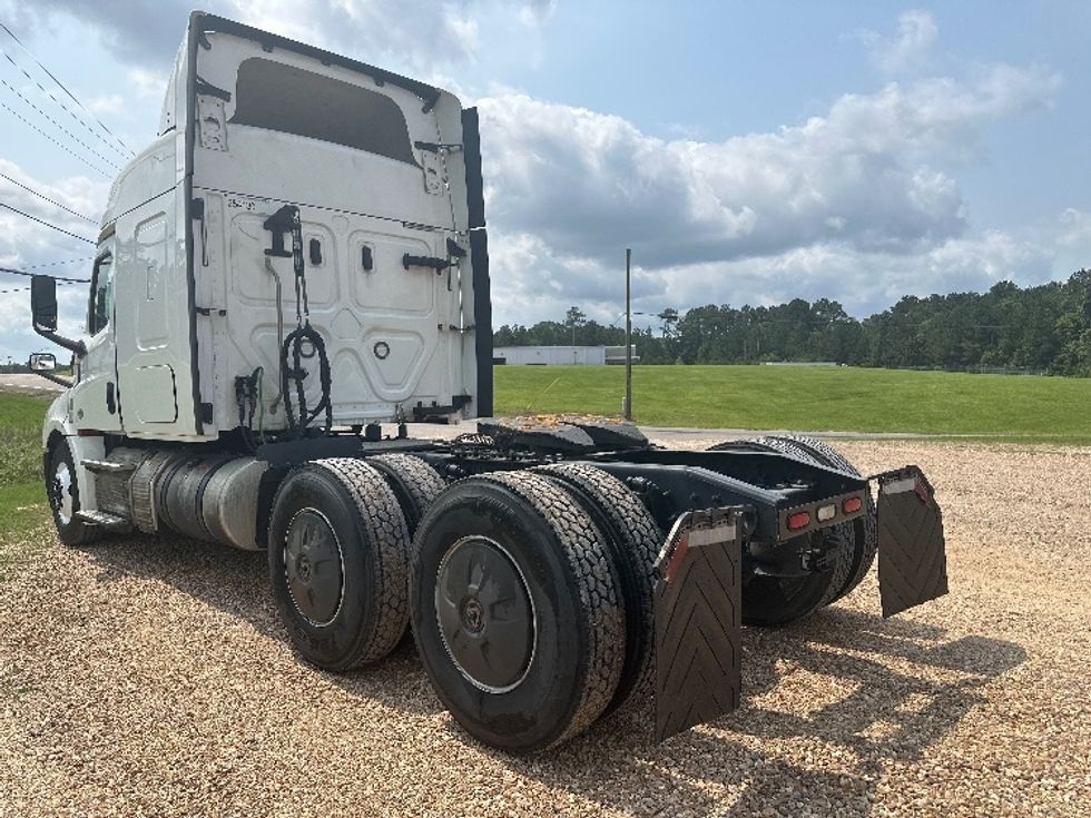 2019 Freightliner T12664ST Sleeper Tractor