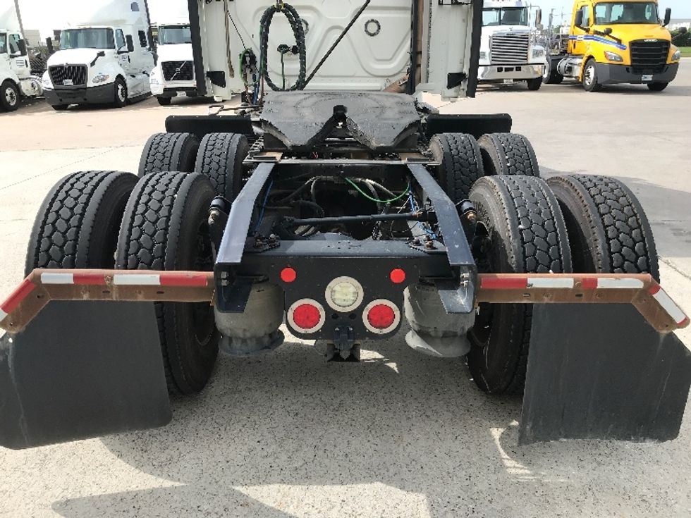 Sleeper Tractor-Heavy Duty Tractors-Freightliner-2019-T12664ST-Houston-TX-309,228\n\t\tmiles-$ 74,250 - Image 6