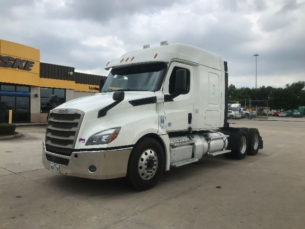 Sleeper Tractor-Heavy Duty Tractors-Freightliner-2019-T12664ST-Houston-TX-332,786\n\t\tmiles-$ 73,000 - Image 3