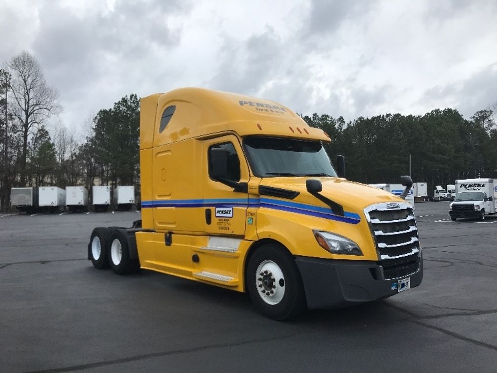 Your Next Used 2019 Freightliner T12664ST, 324923, Is For Sale And
