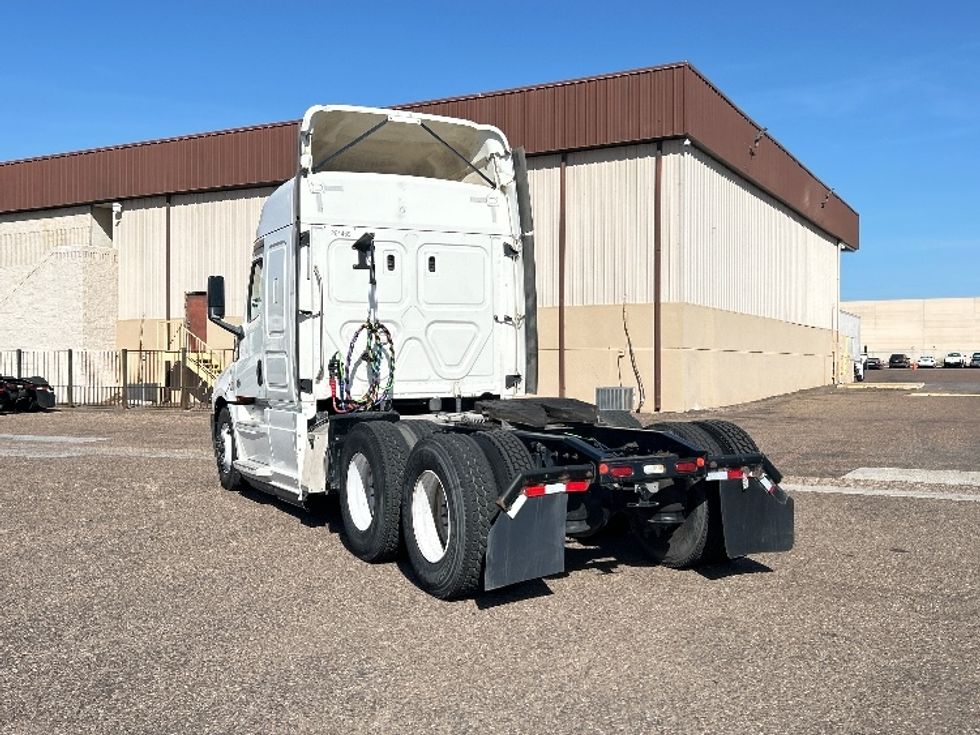 Sleeper Tractor-Heavy Duty Tractors-Freightliner-2019-T12664ST-Laredo-TX-456,123\n\t\tmiles-$ 50,000 - Image 5