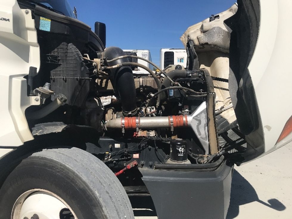 Sleeper Tractor-Heavy Duty Tractors-Freightliner-2019-T12664ST-Macon-GA-587,220\n\t\tmiles-$ 52,000 - Image 20