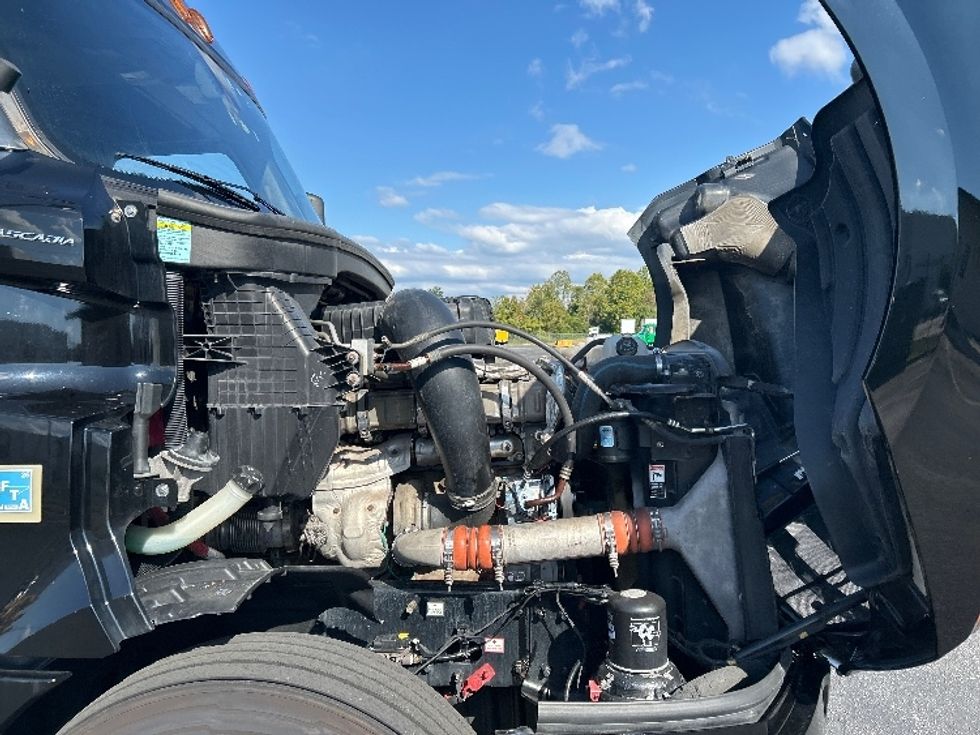 Sleeper Tractor-Heavy Duty Tractors-Freightliner-2019-T12664ST-Nashville (Mount Juliet)-TN-566,896\n\t\tmiles-$ 58,000 - Image 20