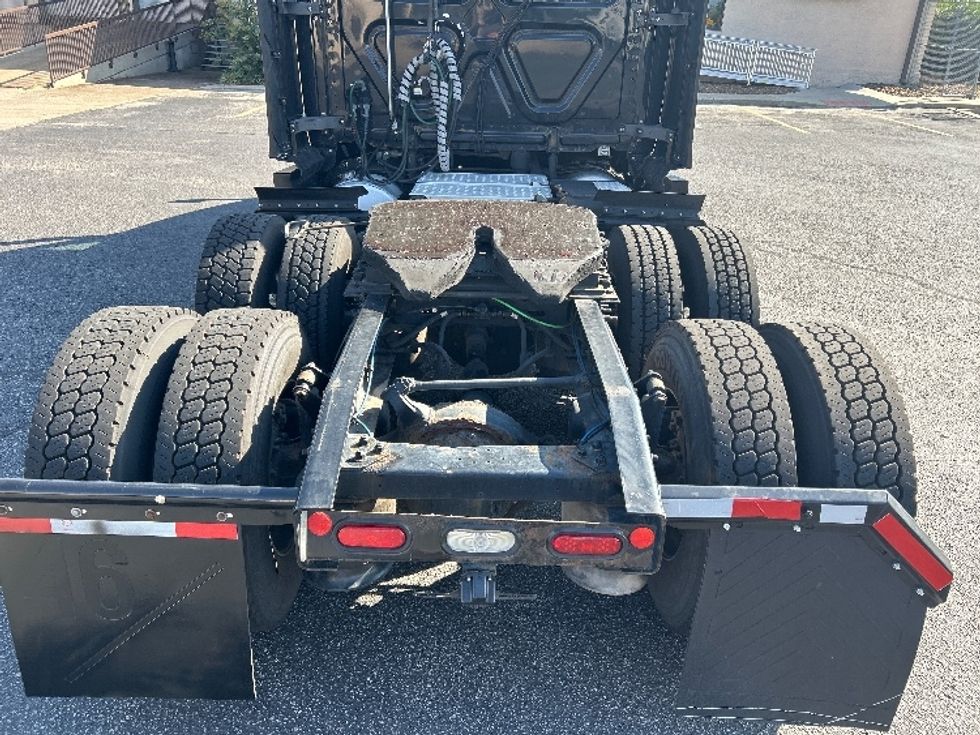 Sleeper Tractor-Heavy Duty Tractors-Freightliner-2019-T12664ST-Nashville (Mount Juliet)-TN-566,896\n\t\tmiles-$ 58,000 - Image 6