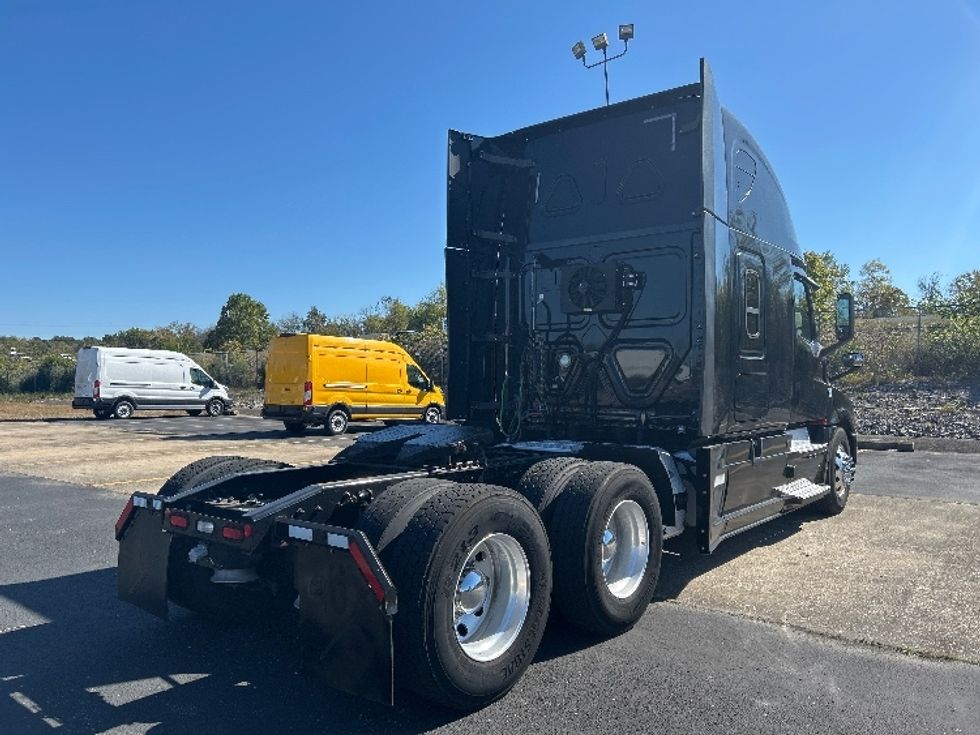 Sleeper Tractor-Heavy Duty Tractors-Freightliner-2019-T12664ST-Nashville (Mount Juliet)-TN-631,446\n\t\tmiles-$ 52,500 - Image 9