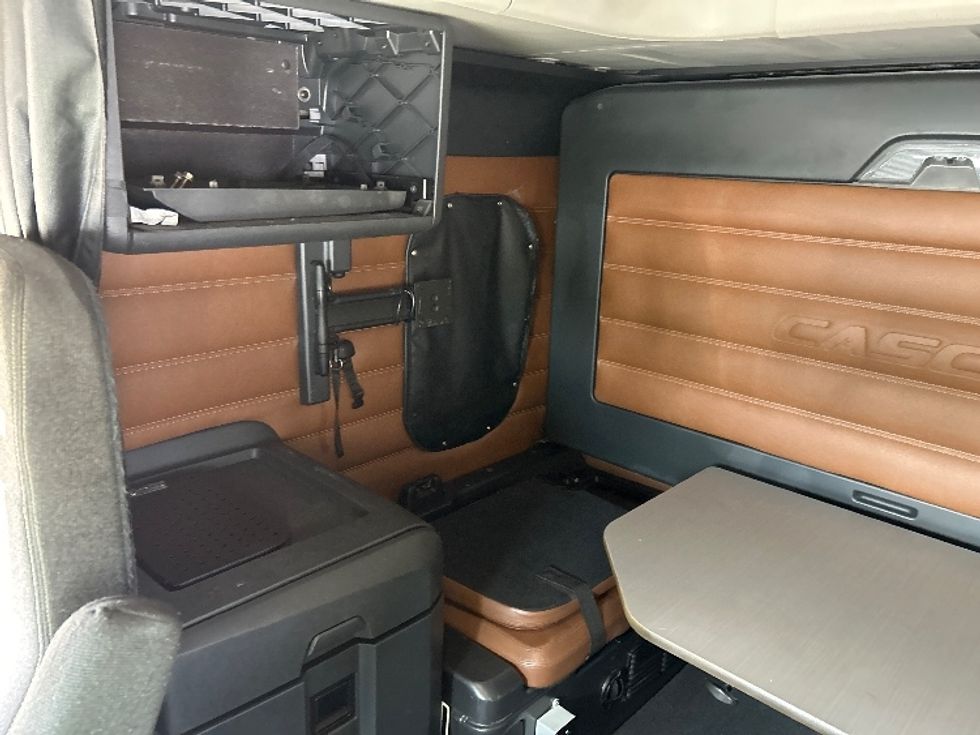 Sleeper Tractor-Heavy Duty Tractors-Freightliner-2019-T12664ST-Nashville (Mount Juliet)-TN-647,142\n\t\tmiles-$ 52,750 - Image 21