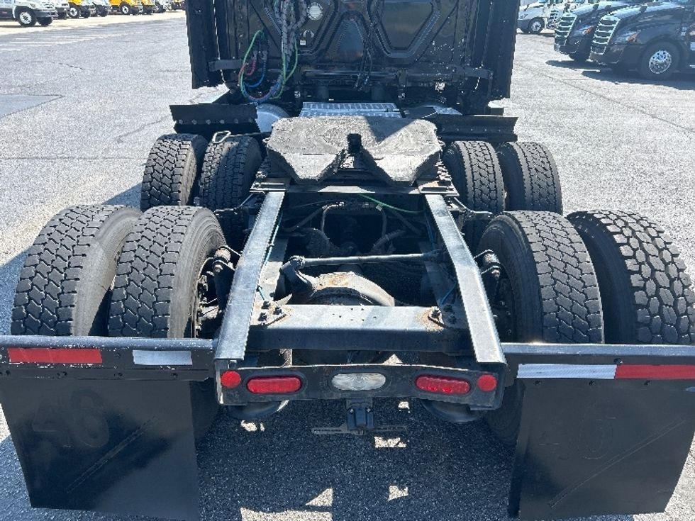 Sleeper Tractor-Heavy Duty Tractors-Freightliner-2019-T12664ST-Nashville (Mount Juliet)-TN-657,111\n\t\tmiles-$ 51,750 - Image 6