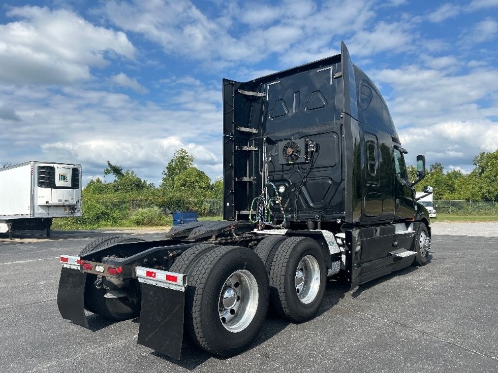 Sleeper Tractor-Heavy Duty Tractors-Freightliner-2019-T12664ST-Nashville (Mount Juliet)-TN-666,841\n\t\tmiles-$ 51,250 - Image 7