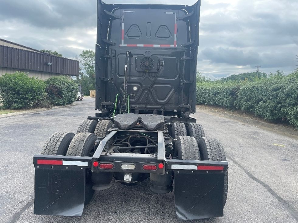 Sleeper Tractor-Heavy Duty Tractors-Freightliner-2019-T12664ST-Nashville (Mount Juliet)-TN-670,019\n\t\tmiles-$ 51,000 - Image 6