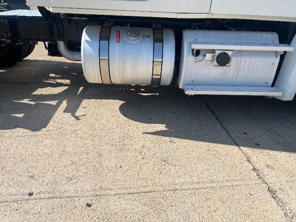 Sleeper Tractor-Heavy Duty Tractors-Freightliner-2019-T12664ST-Oklahoma City-OK-162,758\n\t\tmiles-$ 85,000 - Image 23