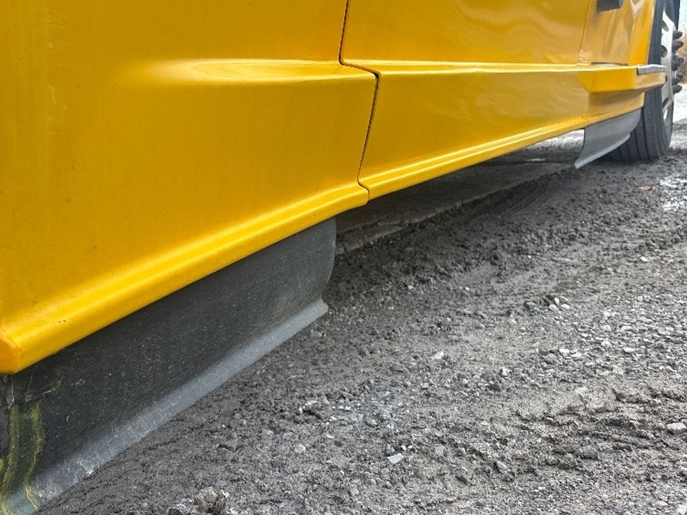 Sleeper Tractor-Heavy Duty Tractors-Freightliner-2019-T12664ST-Ottawa-ON-950,727\n\t\tkm-$ 71,000 - Image 23