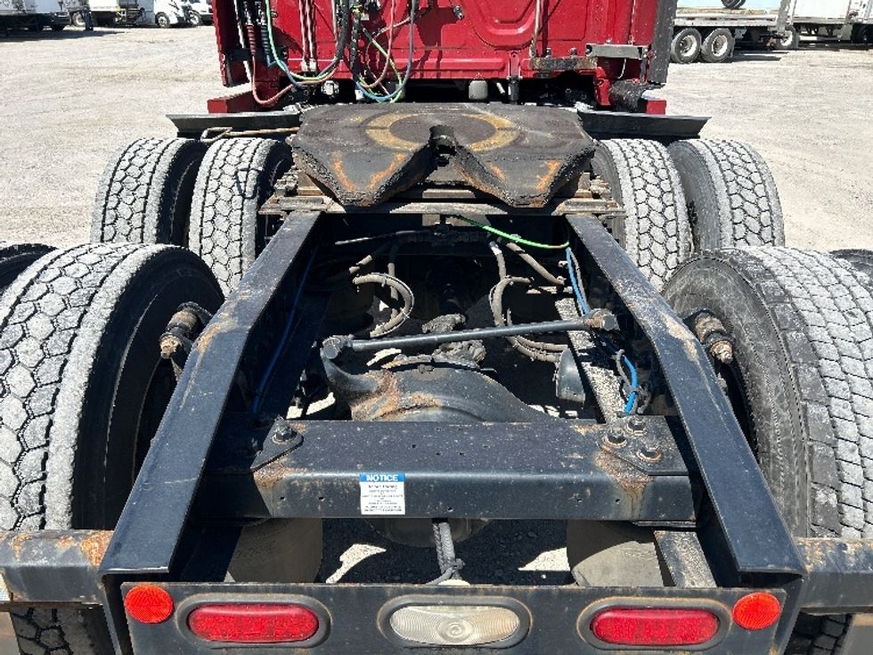 Sleeper Tractor-Heavy Duty Tractors-Freightliner-2019-T12664ST-Reading-PA-463,233\n\t\tmiles-$ 55,000 - Image 6