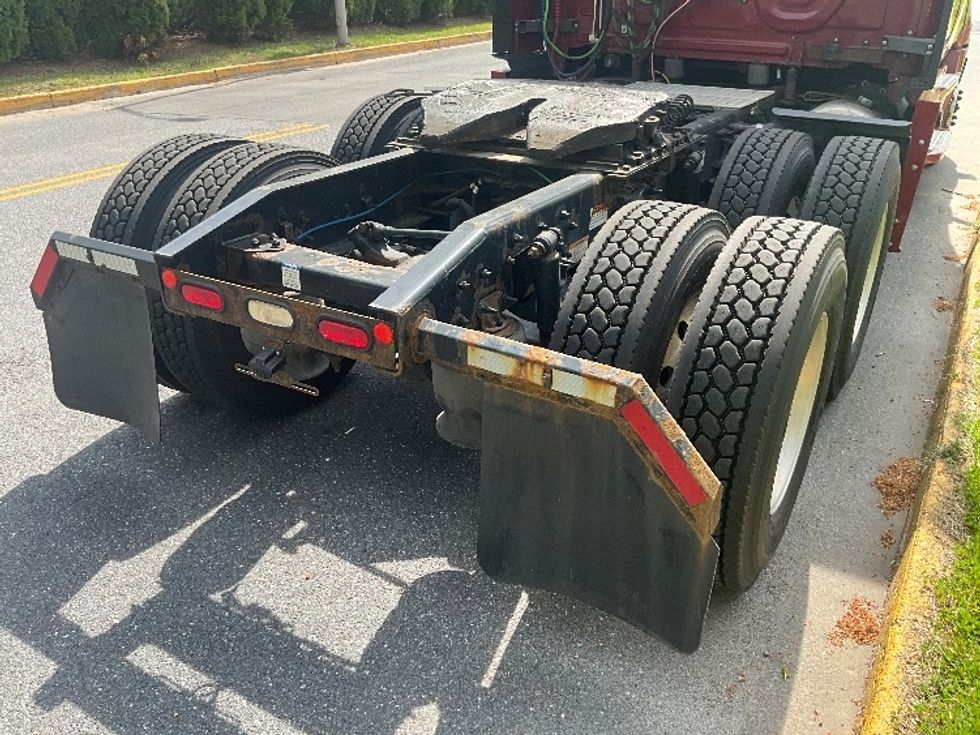 Sleeper Tractor-Heavy Duty Tractors-Freightliner-2019-T12664ST-Reading-PA-493,400\n\t\tmiles-$ 53,250 - Image 22