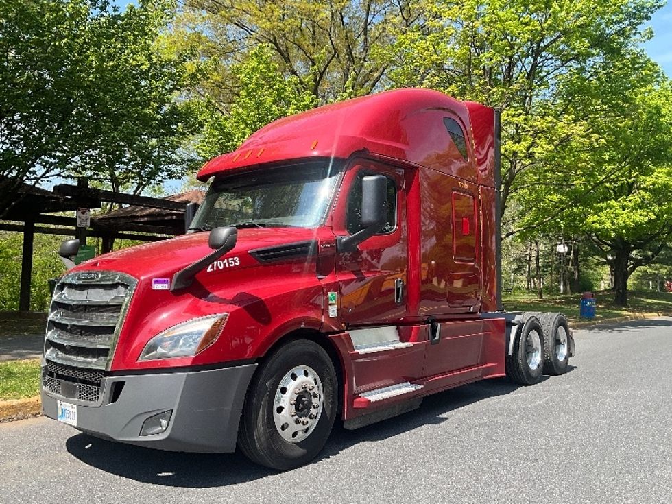 Sleeper Tractor-Heavy Duty Tractors-Freightliner-2019-T12664ST-Reading-PA-538,477\n\t\tmiles-$ 53,500 - Image 3